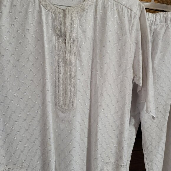 Men's White Polish lace 2 piece Dashiki set - Picture 4 of 10